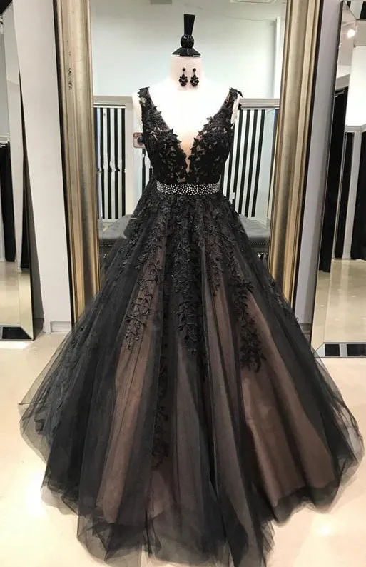 Elegant Black A-Line Lace Prom Dress, Perfect Sweet 16 Party Dress, Sophisticated Evening Gown, Charming Dance Dress, Graduation Party Attire, Style PC0398