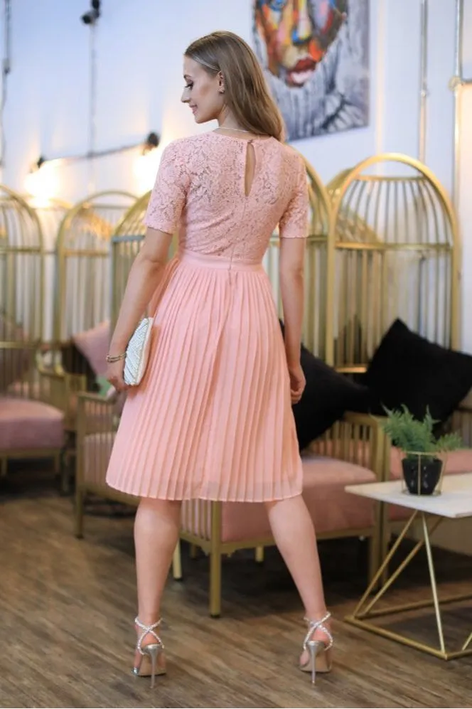 Double Second Short Sleeve Lace Pleated Dress